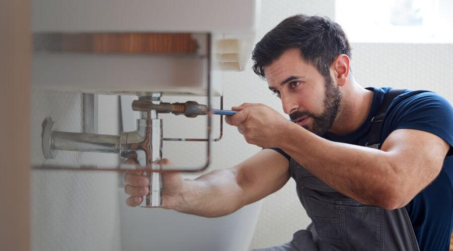 Local tankless water heater installation in Hartsburg, MO